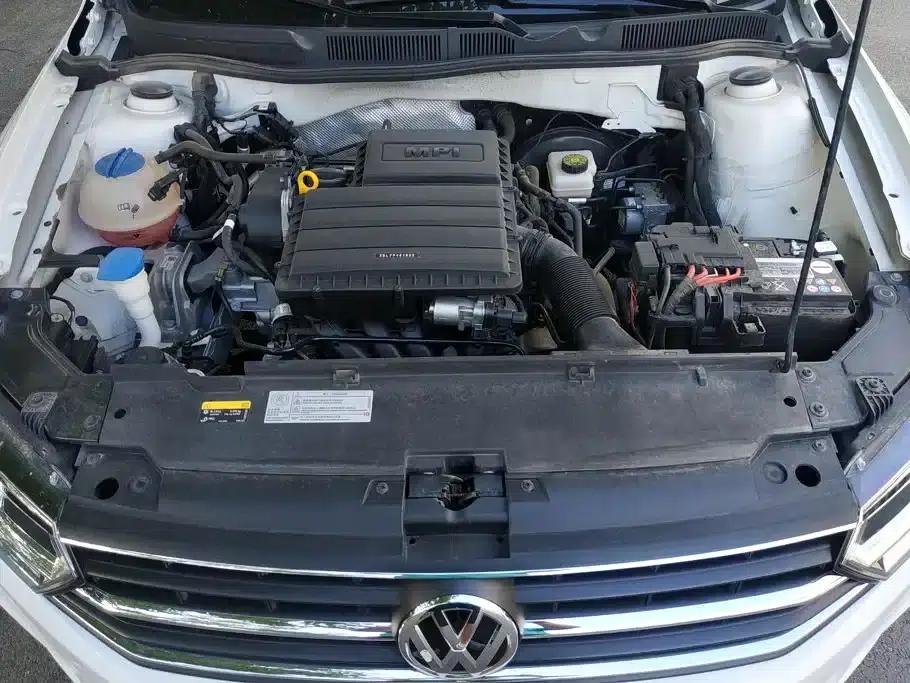 2019 Volkswagen Bora Facelift: Bora Legend 1.5L Manual Fashion Model (China VI Emission Standard) — миниатюра 10