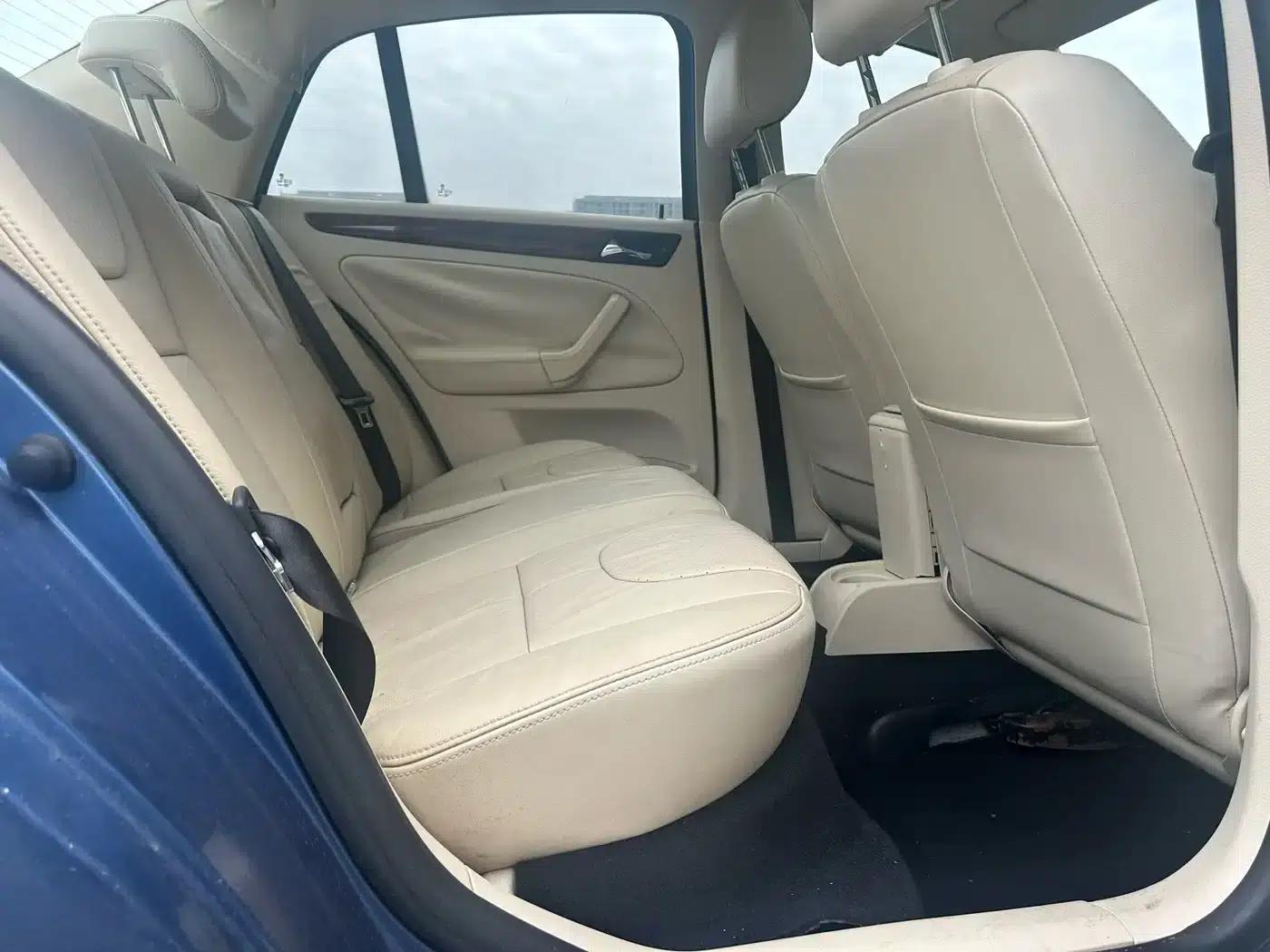 2012 Volkswagen Bora 1.6L Automatic Comfort Model — миниатюра 4