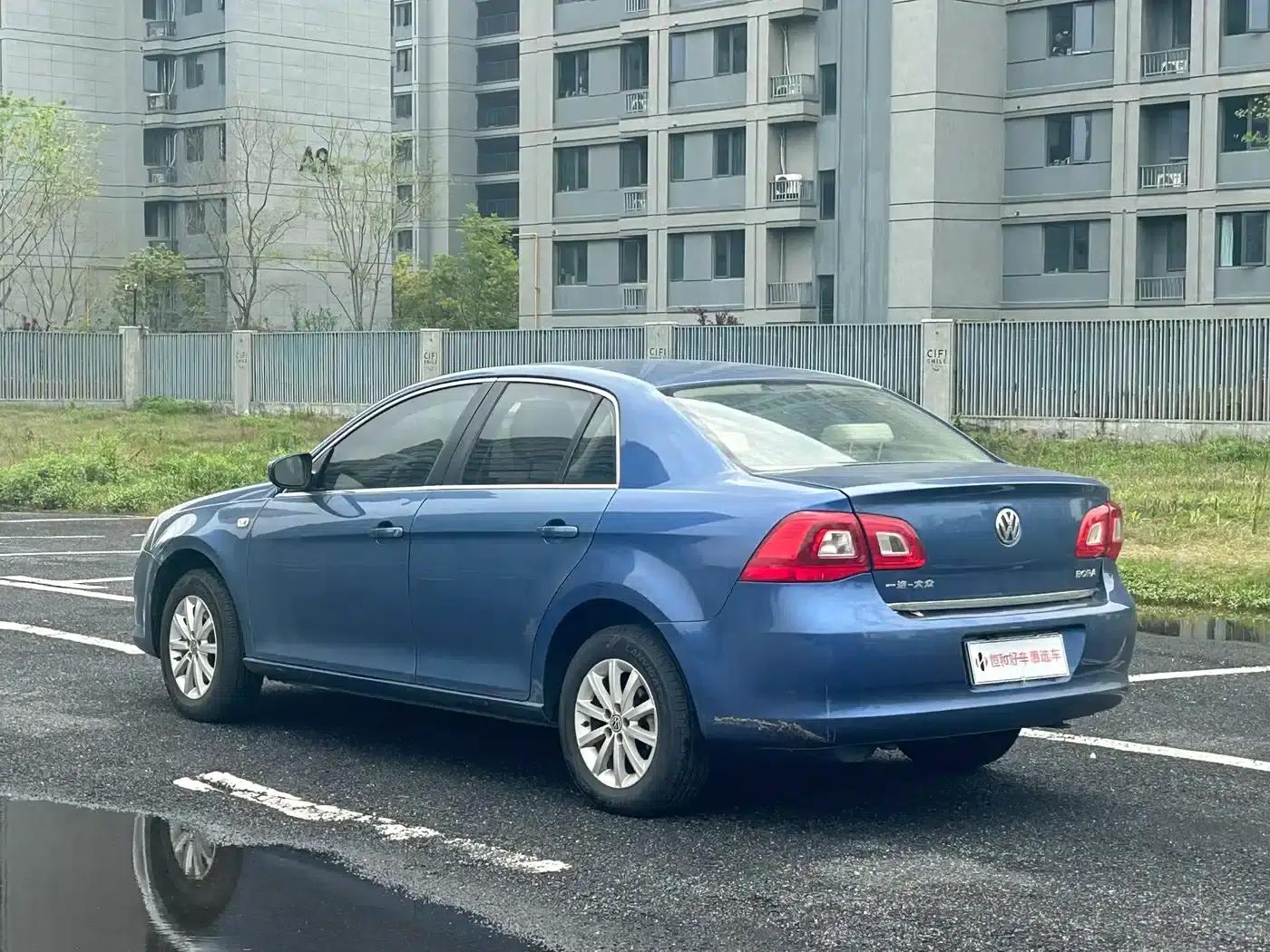 2012 Volkswagen Bora 1.6L Automatic Comfort Model — миниатюра 7