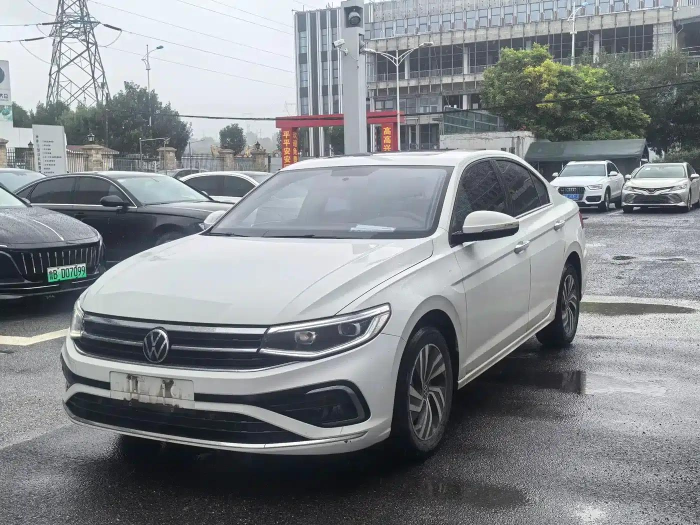 2023 Volkswagen Bora 200TSI DSG Smart Edition — миниатюра 1