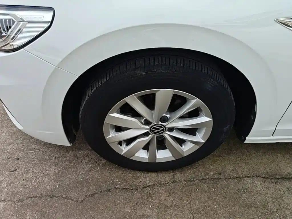 2021 Volkswagen Bora 1.5L Automatic Elite Smart Edition — миниатюра 23