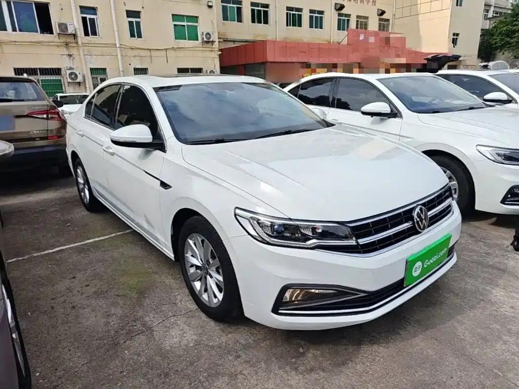2021 Volkswagen Bora 1.5L Automatic Elite Smart Edition — миниатюра 4