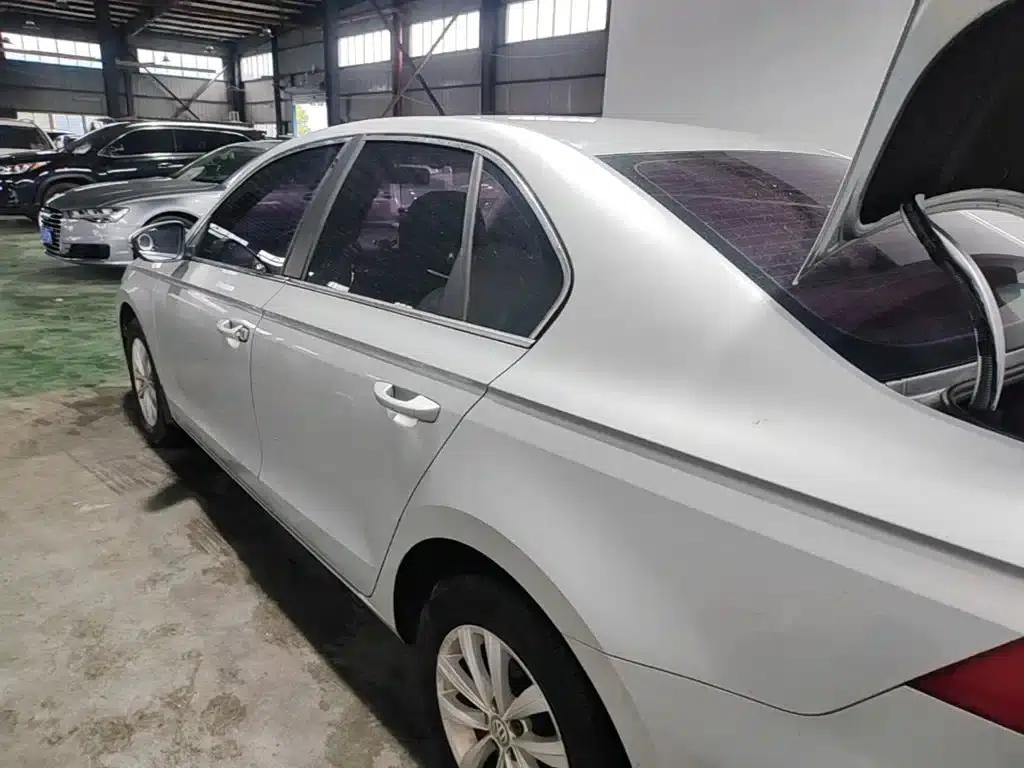 2017 Volkswagen Bora 1.6L Automatic Fashion Edition — миниатюра 5