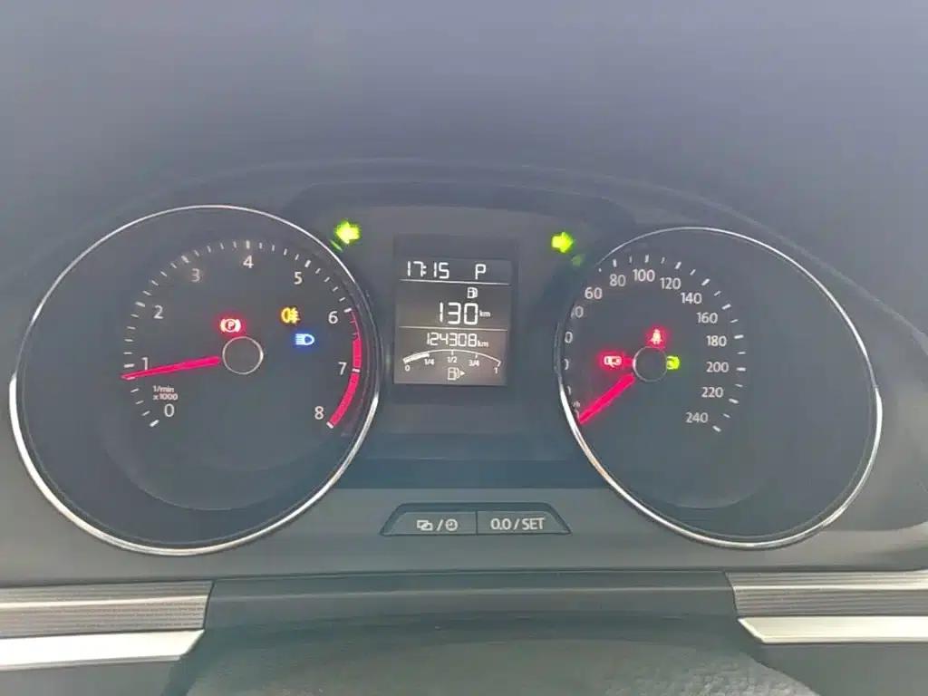 2017 Volkswagen Bora 1.6L Automatic Fashion Edition — миниатюра 12