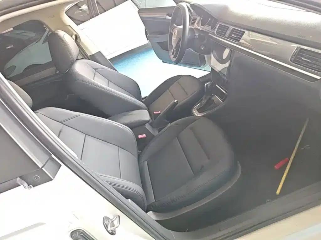 2017 Volkswagen Bora 1.6L Automatic Fashion Edition — миниатюра 25