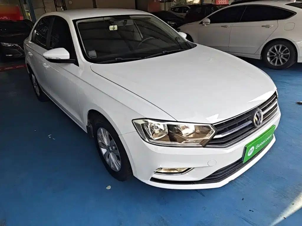 2017 Volkswagen Bora 1.6L Automatic Fashion Edition — миниатюра 4