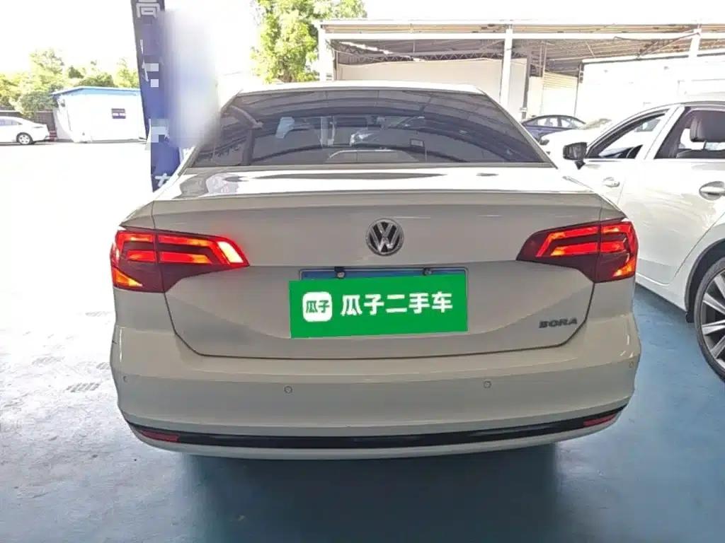 2017 Volkswagen Bora 1.6L Automatic Fashion Edition — миниатюра 6