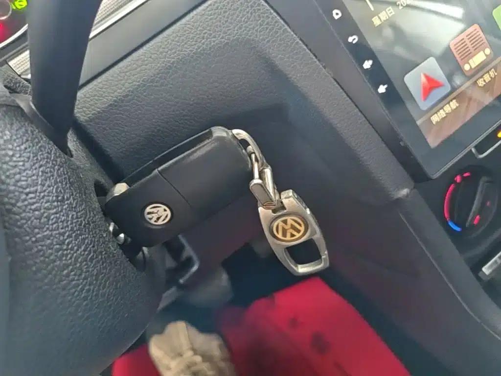 2017 Volkswagen Bora 1.6L Automatic Fashion Edition — миниатюра 9