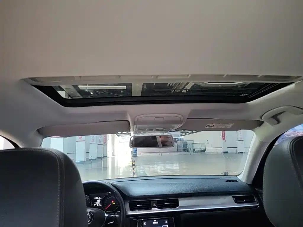 2016 Volkswagen Bora 1.6L Automatic Comfort Model — миниатюра 18
