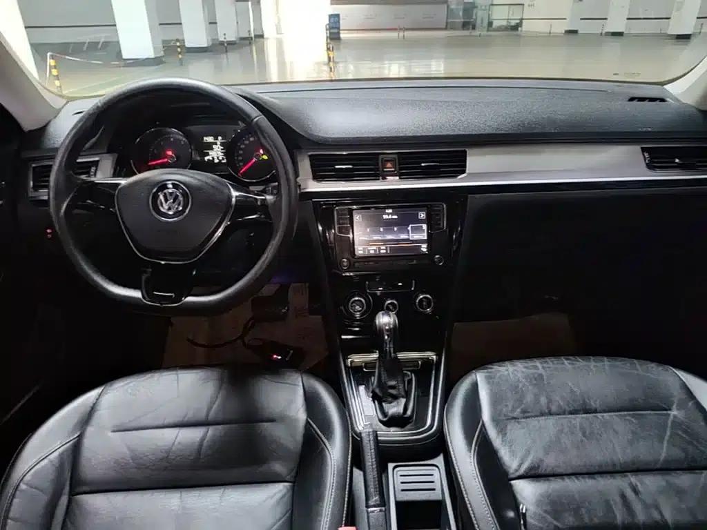 2016 Volkswagen Bora 1.6L Automatic Comfort Model — миниатюра 10