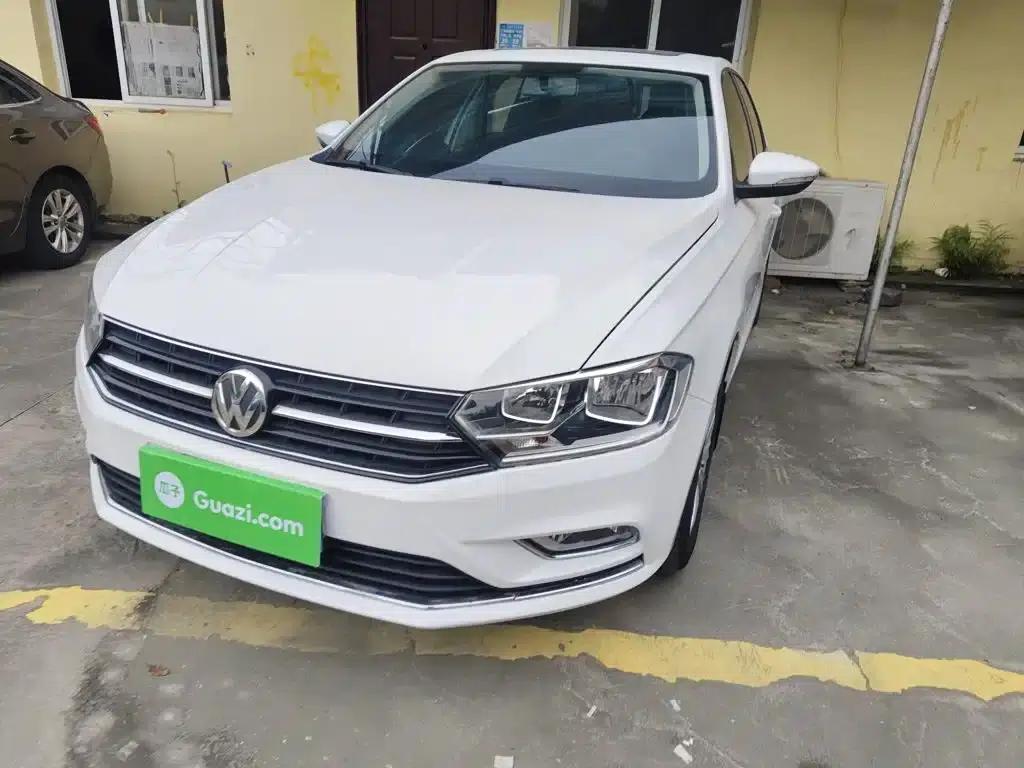 2016 Volkswagen Bora 230TSI Manual Comfort Model — миниатюра 2