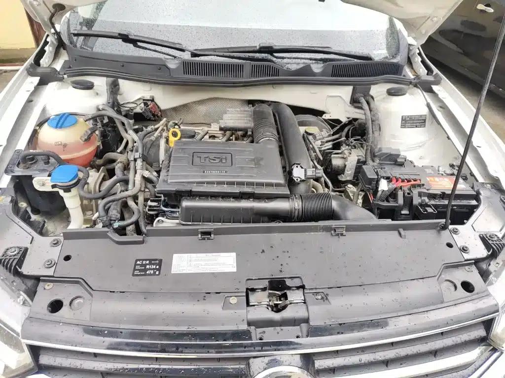 2016 Volkswagen Bora 230TSI Manual Comfort Model — миниатюра 16