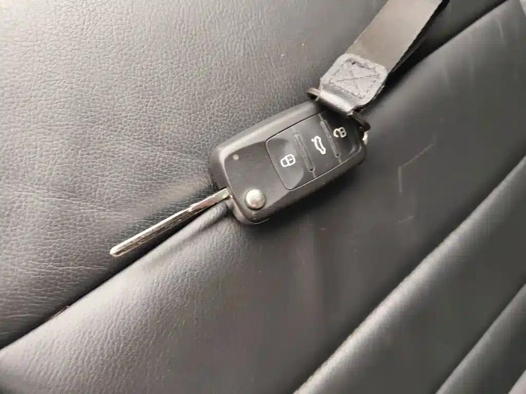 2016 Volkswagen Bora 230TSI Manual Comfort Model — миниатюра 17