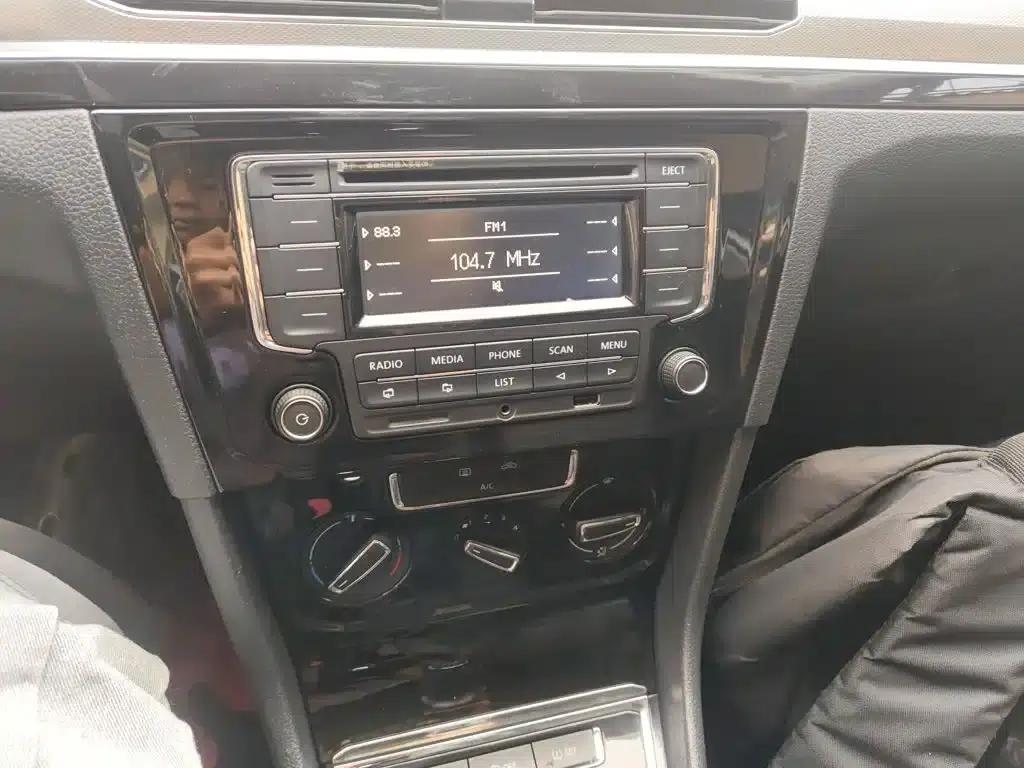 2016 Volkswagen Bora 230TSI Manual Comfort Model — миниатюра 9