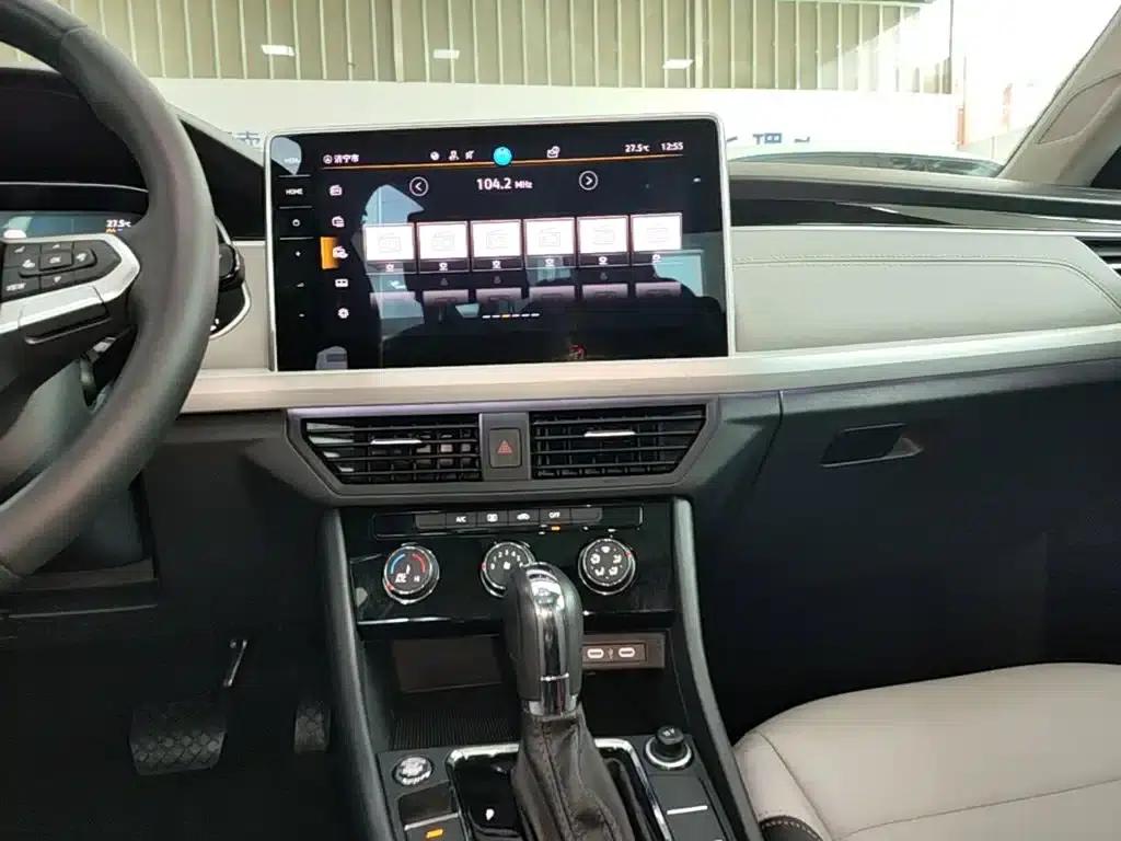 2023 Volkswagen Bora 280TSI DSG Comfort Edition — миниатюра 13