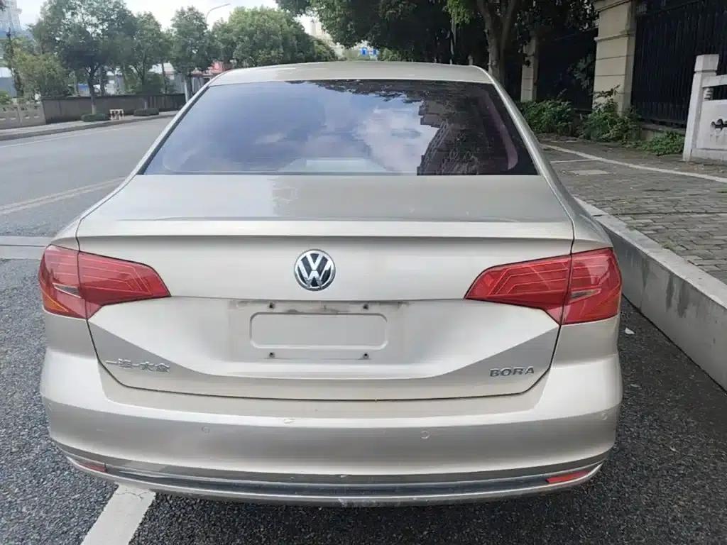 2017 Volkswagen Bora 1.6L Automatic Comfort Model — миниатюра 6