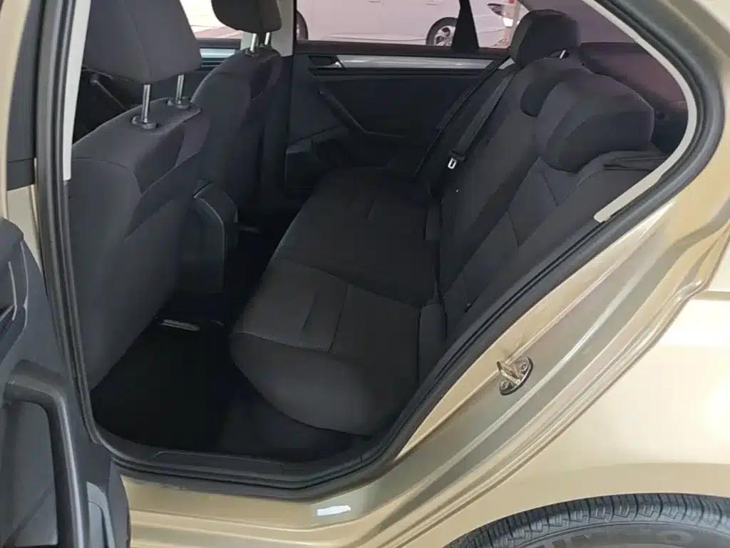 2016 Volkswagen Bora 1.6L Automatic Fashion Edition — миниатюра 17