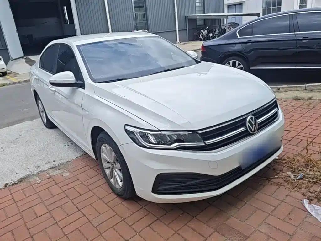 2021 Volkswagen Bora 1.5L Automatic Fashion Smart Edition — миниатюра 4