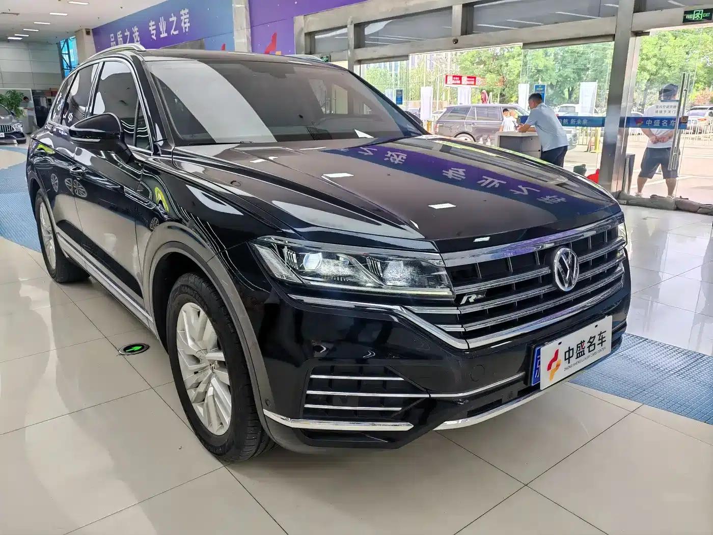 Touareg 2019 2.0TSI R-Line Edition (China VI Emission Standard) — миниатюра 2
