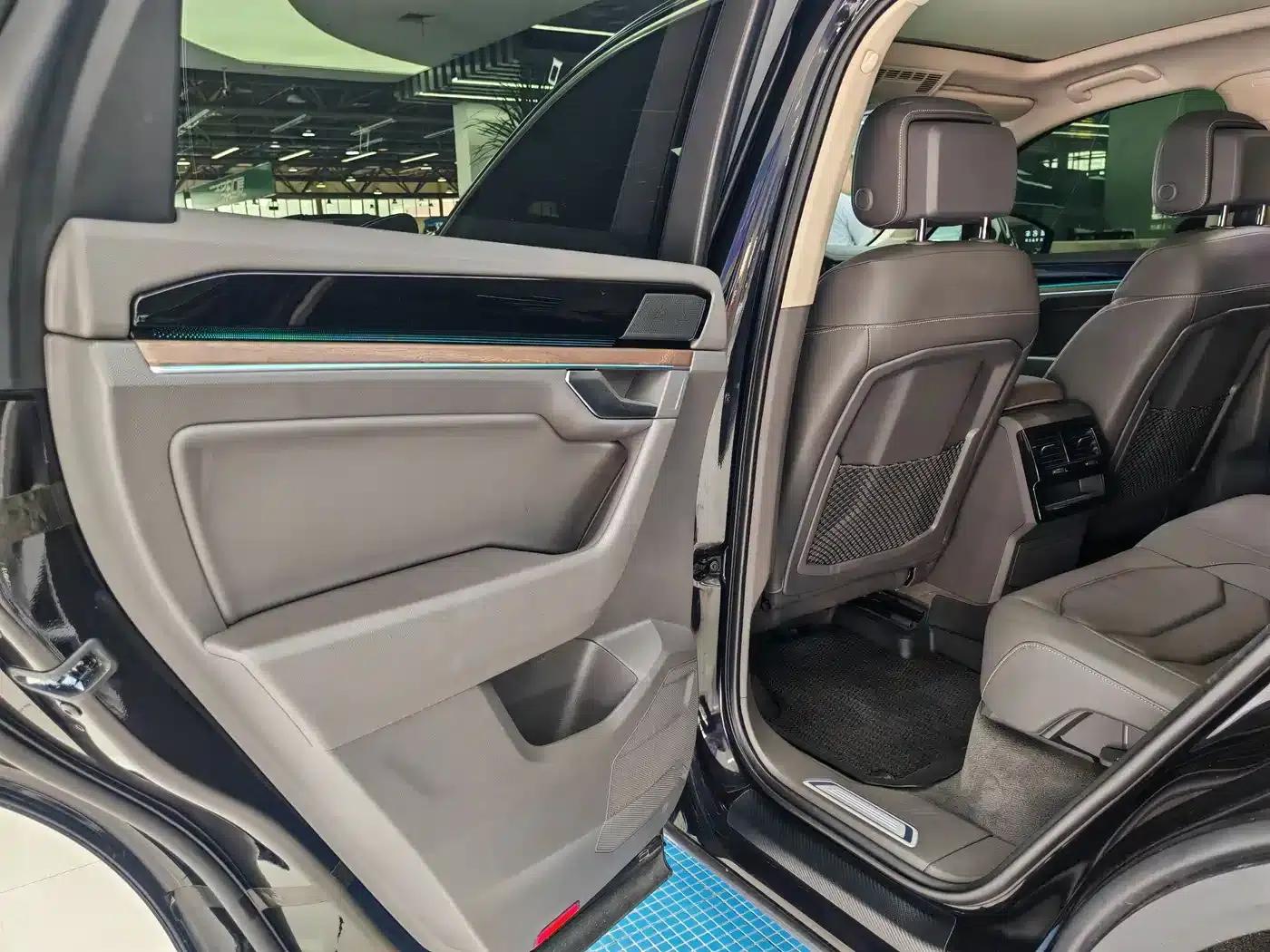 Touareg 2019 2.0TSI R-Line Edition (China VI Emission Standard) — миниатюра 16