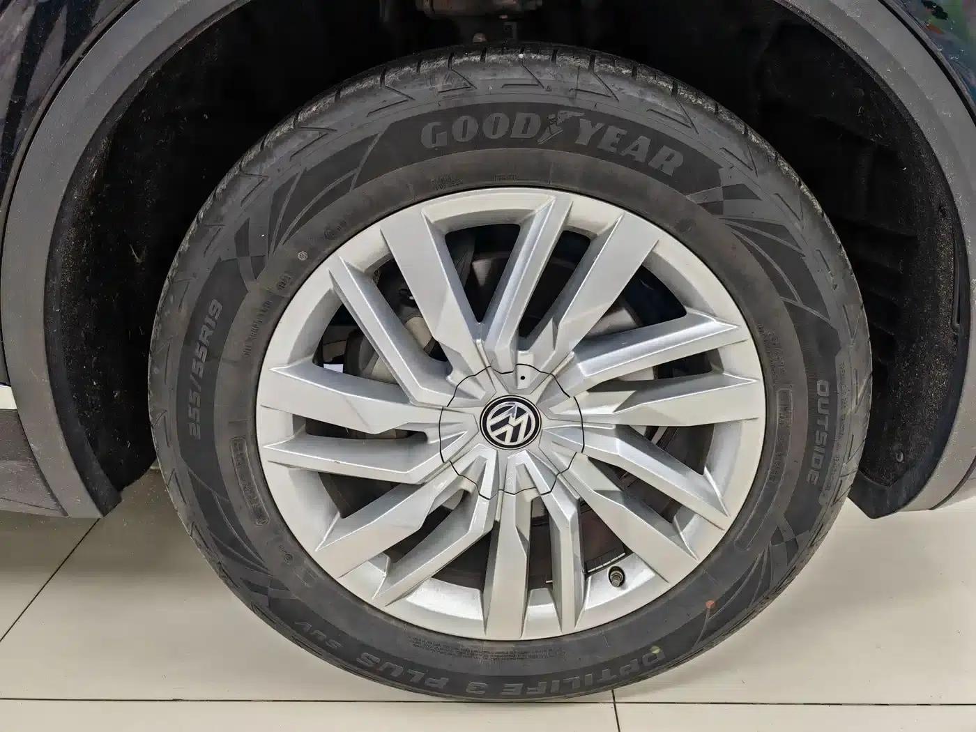 Touareg 2019 2.0TSI R-Line Edition (China VI Emission Standard) — миниатюра 23