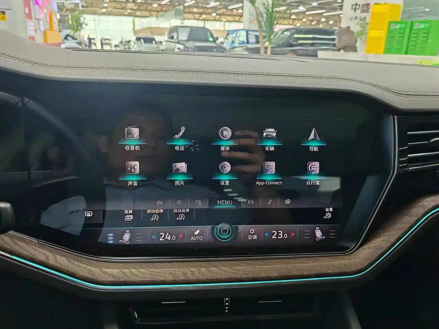 Touareg 2019 2.0TSI R-Line Edition (China VI Emission Standard) — миниатюра 9