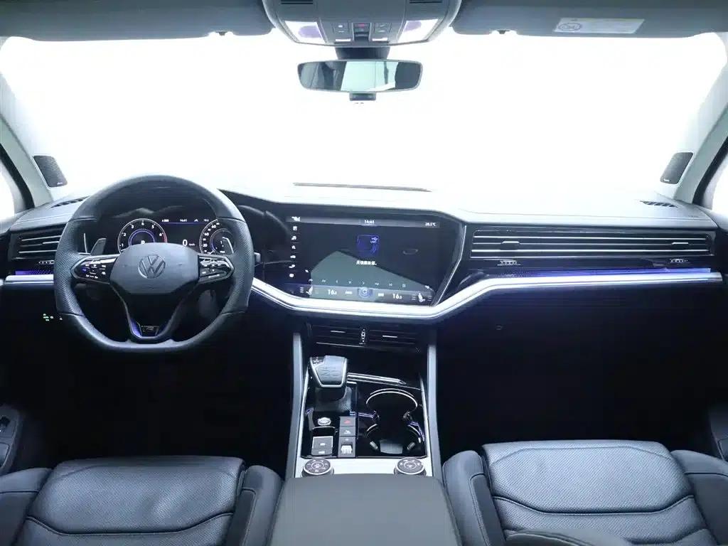 2022 Volkswagen Touareg 3.0TSI R-Line, Obsidian Black Sport Package — миниатюра 13