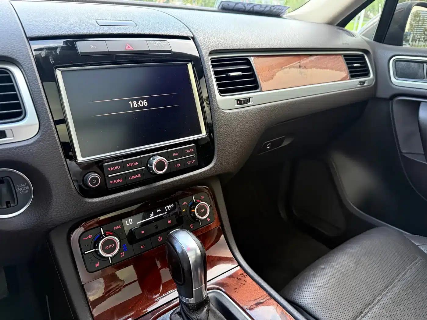 2014 Touareg 3.0TSI Elite Edition — миниатюра 14