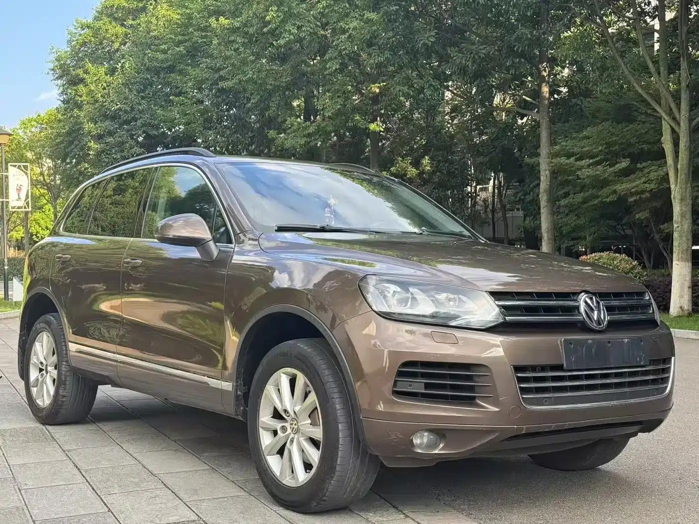 Touareg 2012 R-Line Luxury — миниатюра 2