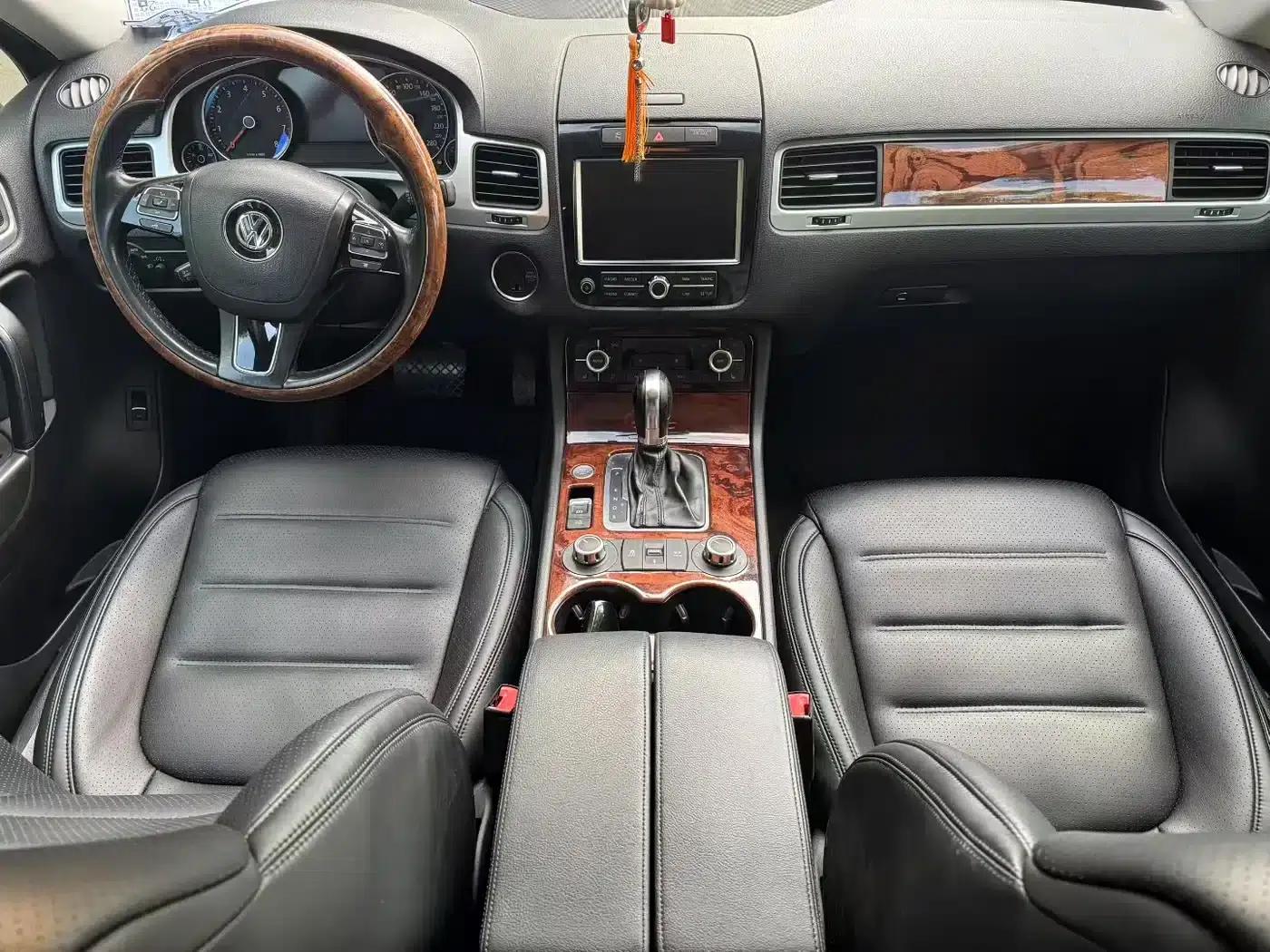 Touareg 2012 R-Line Luxury — миниатюра 9