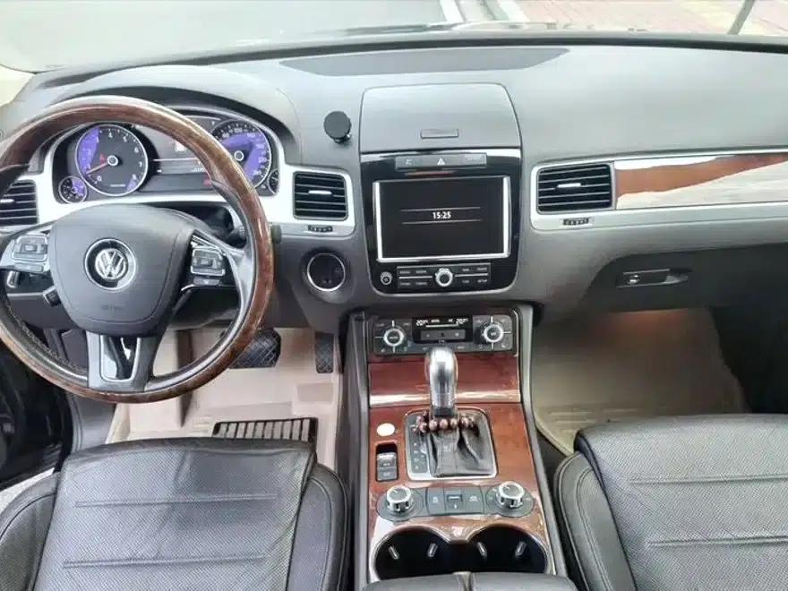 Touareg 2012 R-Line Luxury — миниатюра 3