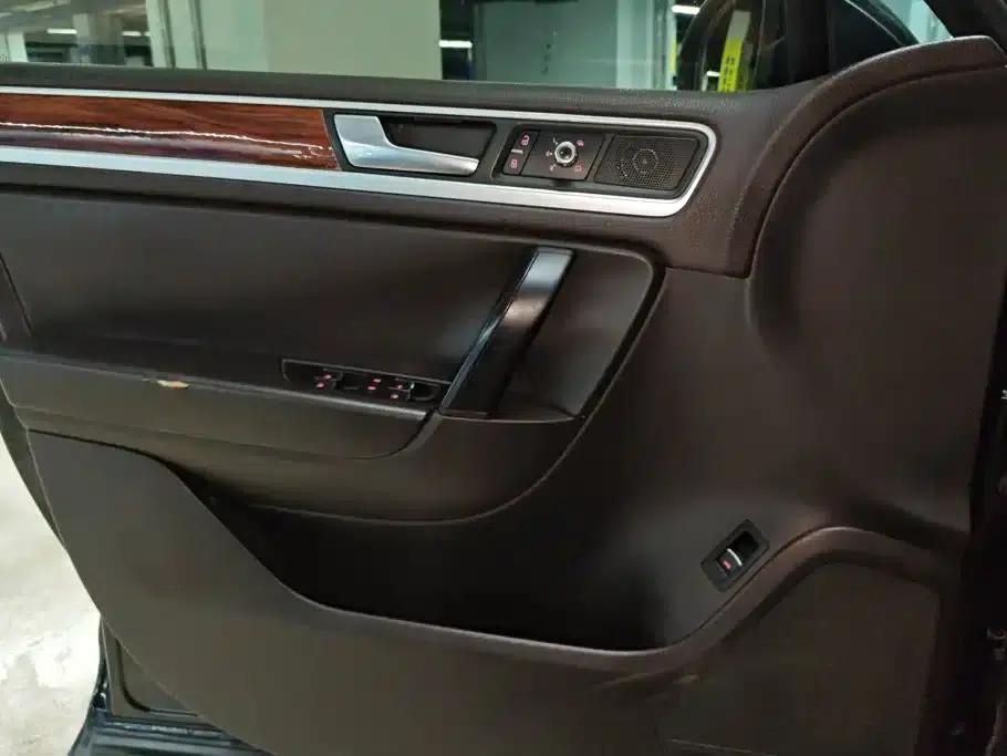 2011 Touareg 3.0TSI Standard Edition — миниатюра 7