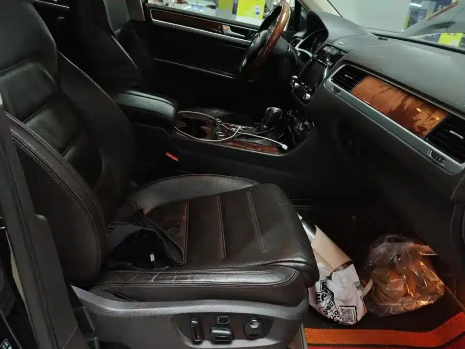 2011 Touareg 3.0TSI Standard Edition — миниатюра 8