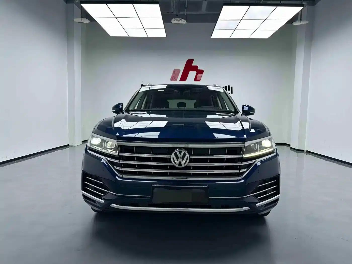Touareg 2019 2.0TSI R-Line Edition (China VI Emission Standard) — миниатюра 2