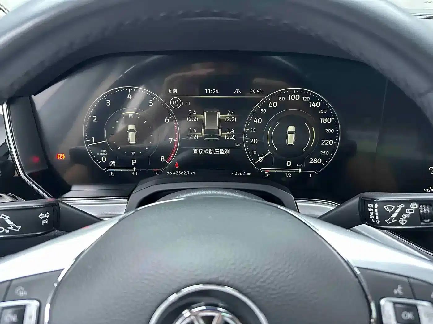 Touareg 2019 2.0TSI R-Line Edition (China VI Emission Standard) — миниатюра 12
