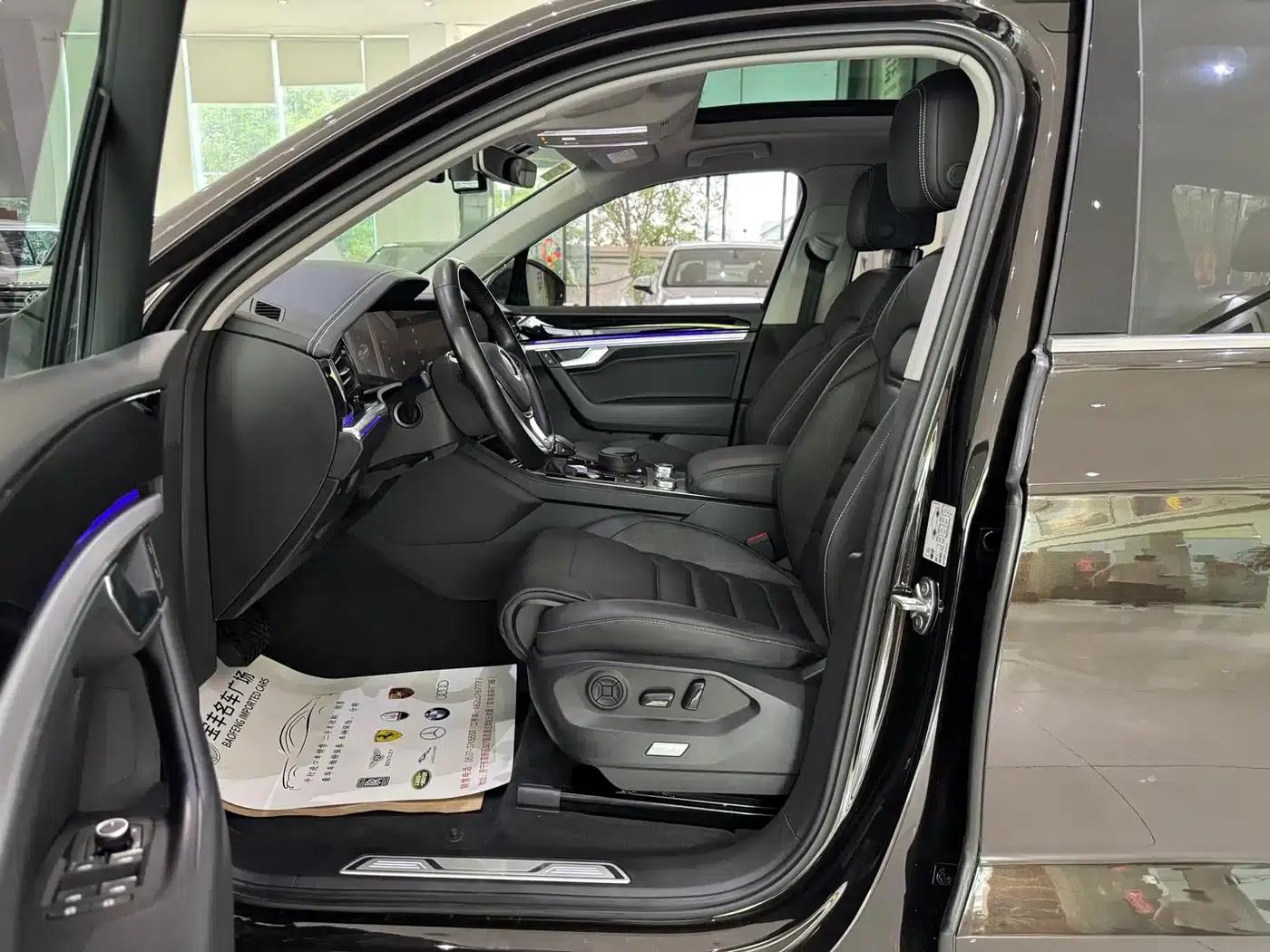 Touareg 2019 2.0TSI R-Line Edition (China VI Emission Standard) — миниатюра 3