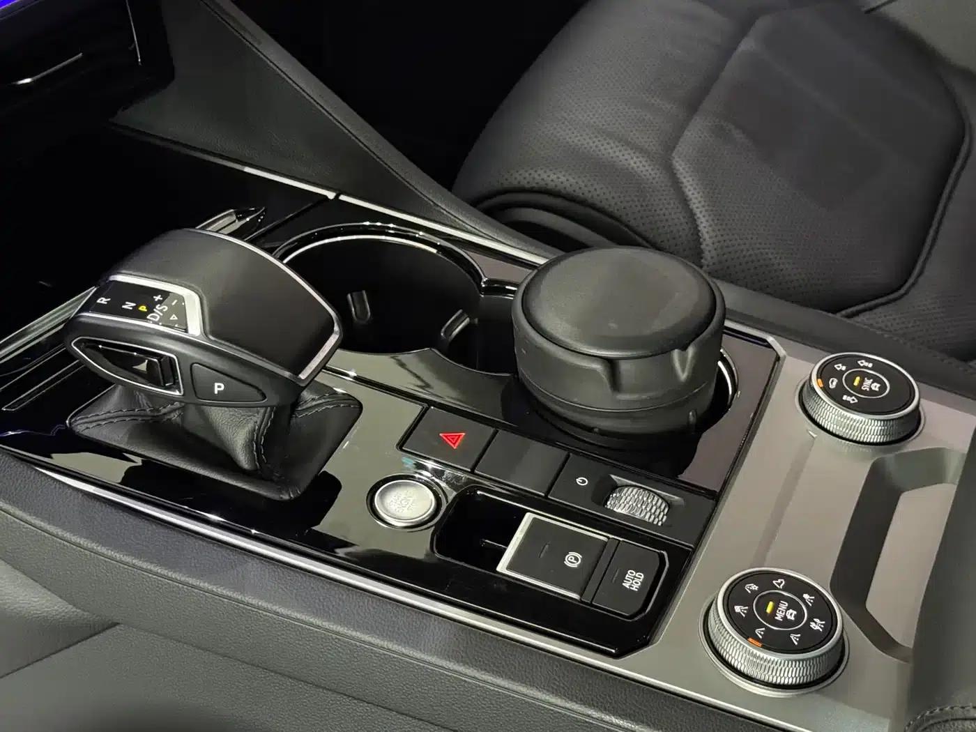 Touareg 2019 2.0TSI R-Line Edition (China VI Emission Standard) — миниатюра 10