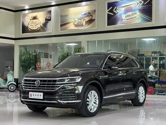 Touareg 2019 2.0TSI R-Line Edition (China VI Emission Standard)