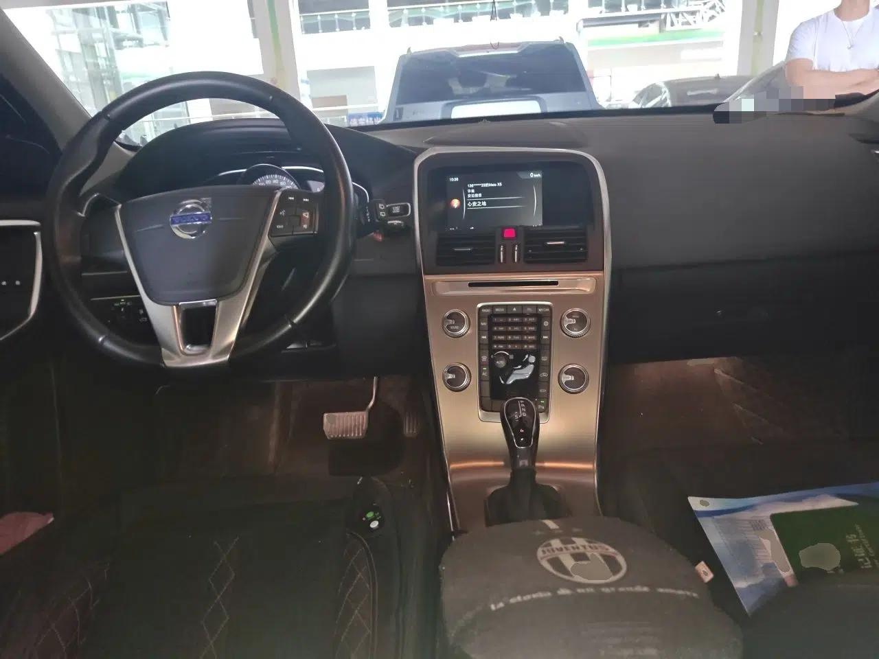Volvo XC60 2016 T5 Smart Drive Edition — миниатюра 6