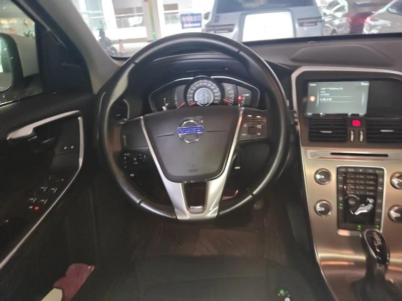 Volvo XC60 2016 T5 Smart Drive Edition — миниатюра 7