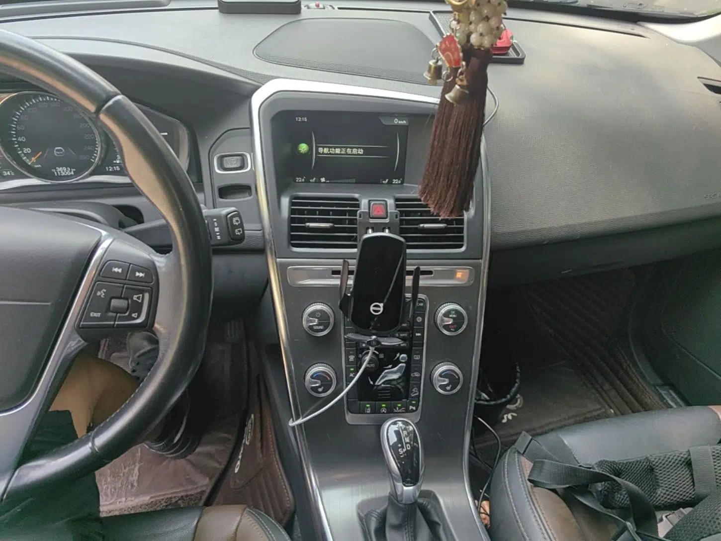 Volvo XC60 2016 T5 AWD Zhiyuan Edition — миниатюра 13