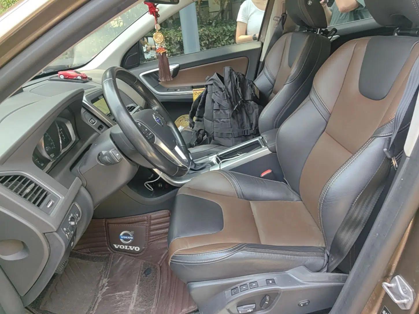 Volvo XC60 2016 T5 AWD Zhiyuan Edition — миниатюра 15