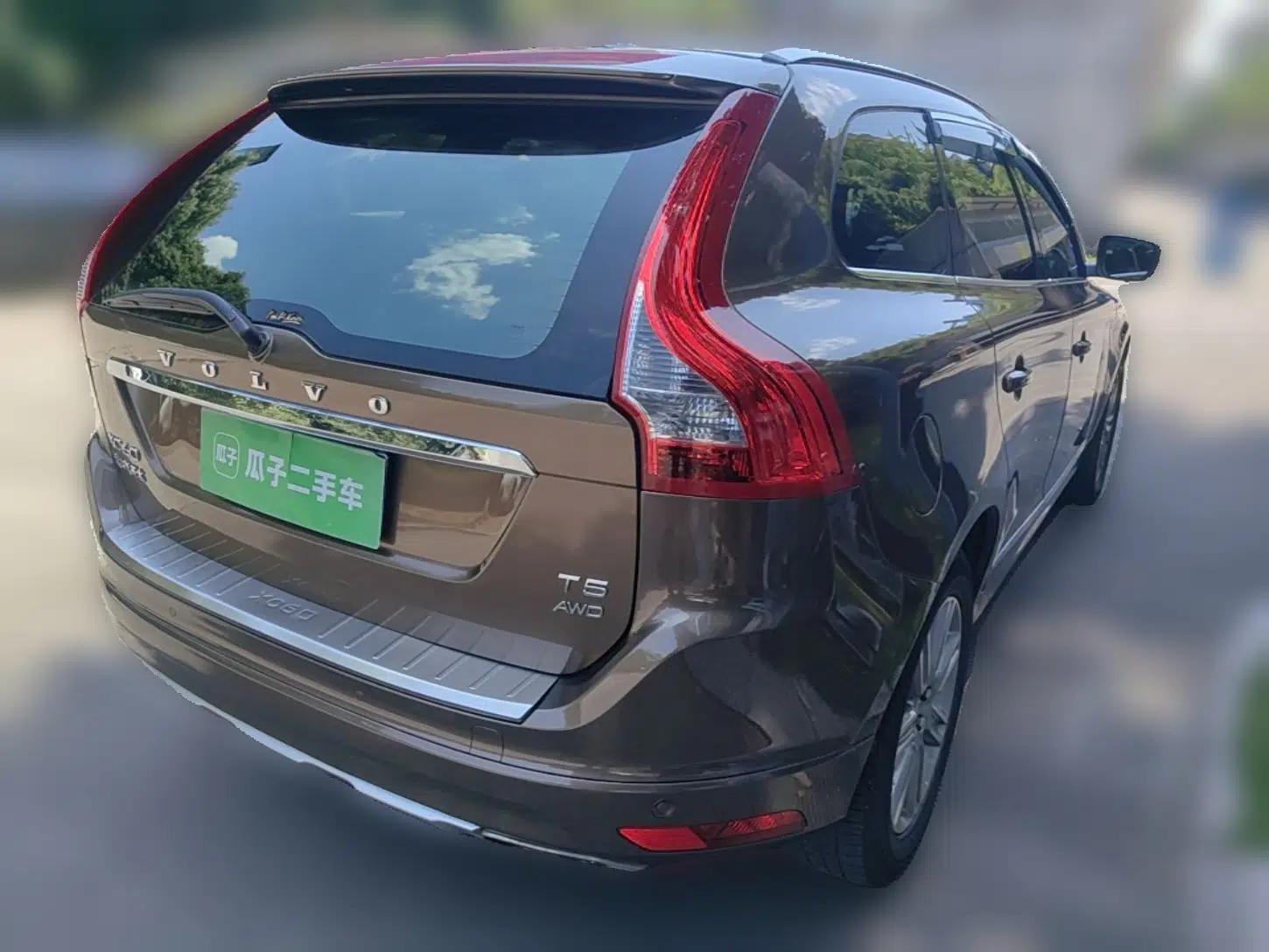 Volvo XC60 2016 T5 AWD Zhiyuan Edition — миниатюра 6