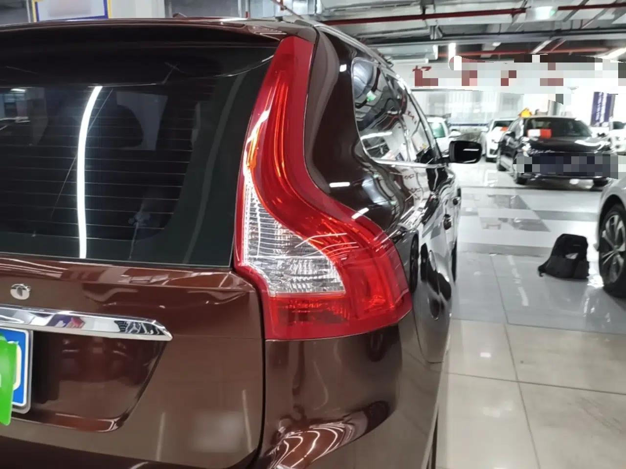 Volvo XC60 2016 T5 AWD Zhiyuan Edition — миниатюра 9