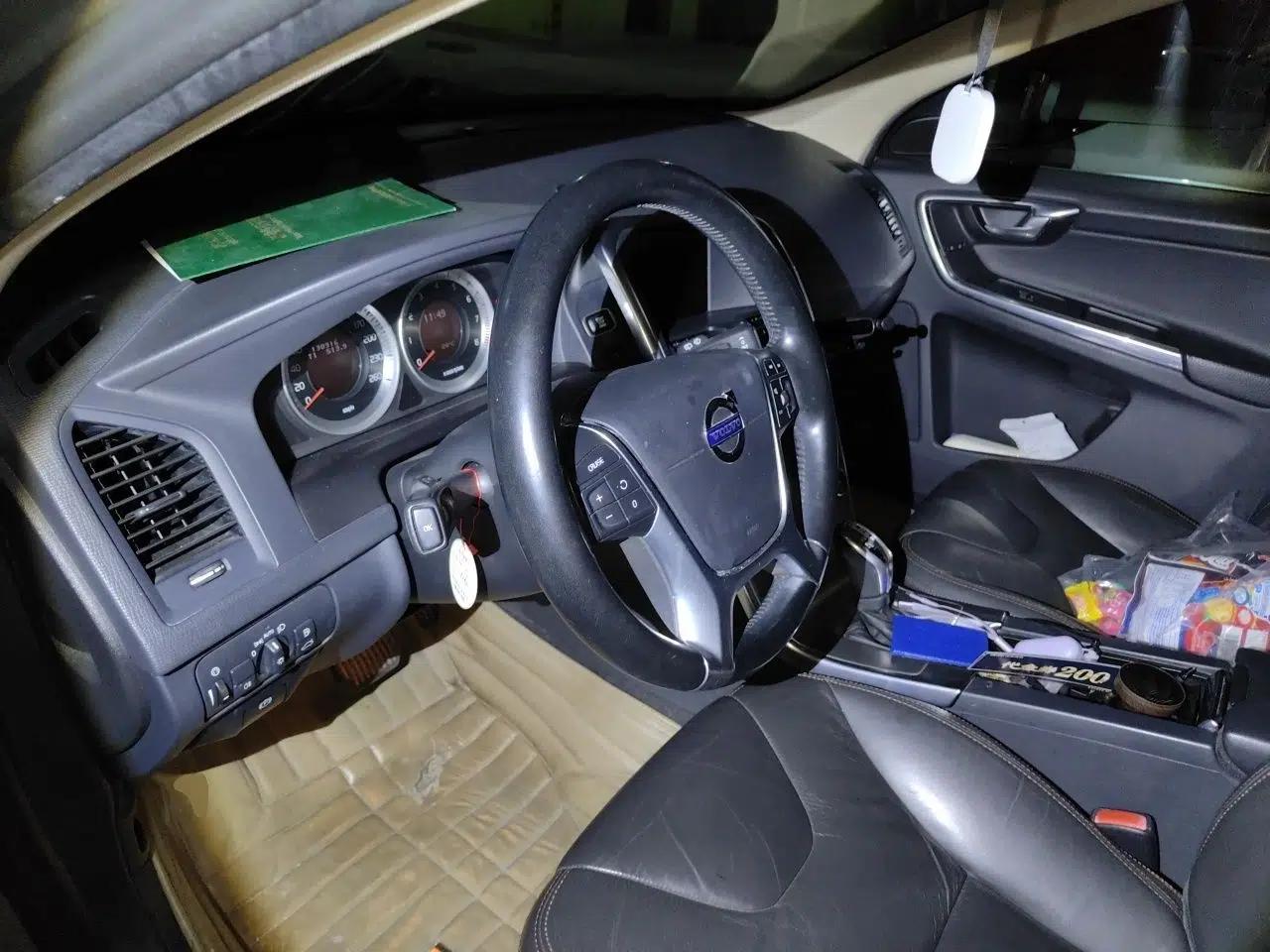 Volvo XC60 2013 T5 Zhiya Edition — миниатюра 10