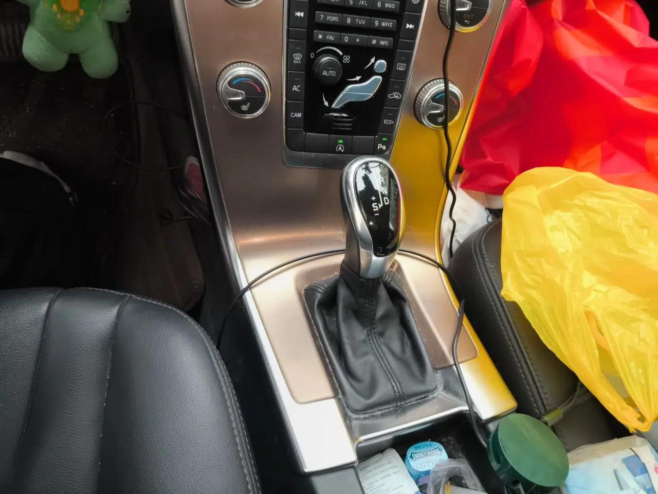 Volvo XC60 2016 T5 Smart Version — миниатюра 14