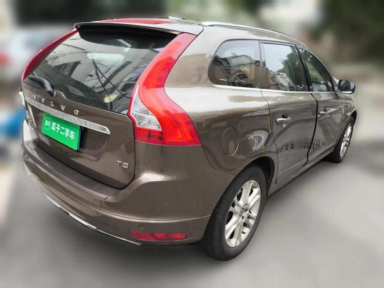 Volvo XC60 2016 T5 Smart Version — миниатюра 6
