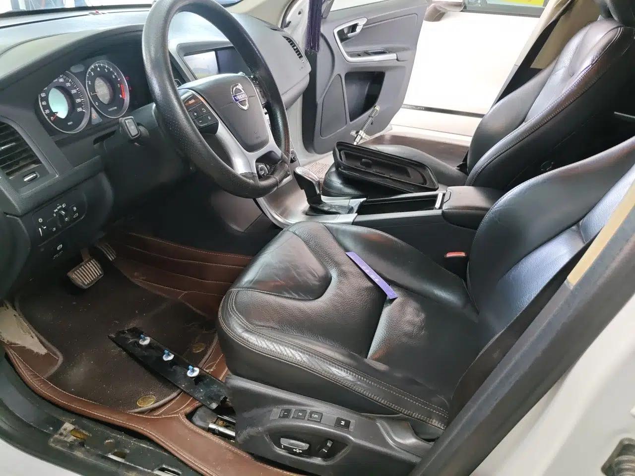 Volvo XC60 2013 T5 Comfort Edition — миниатюра 16