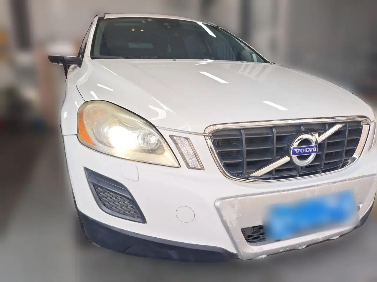 Volvo XC60 2013 T5 Comfort Edition — миниатюра 3