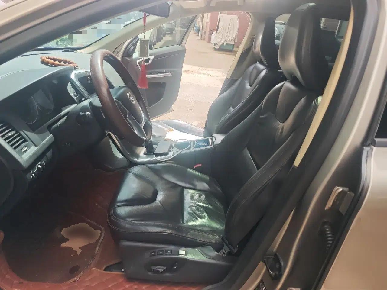 Volvo XC60 2013 T5 Comfort Edition — миниатюра 15